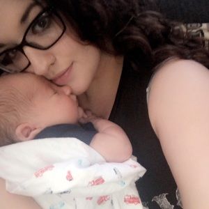 Meet your Posher, Emily